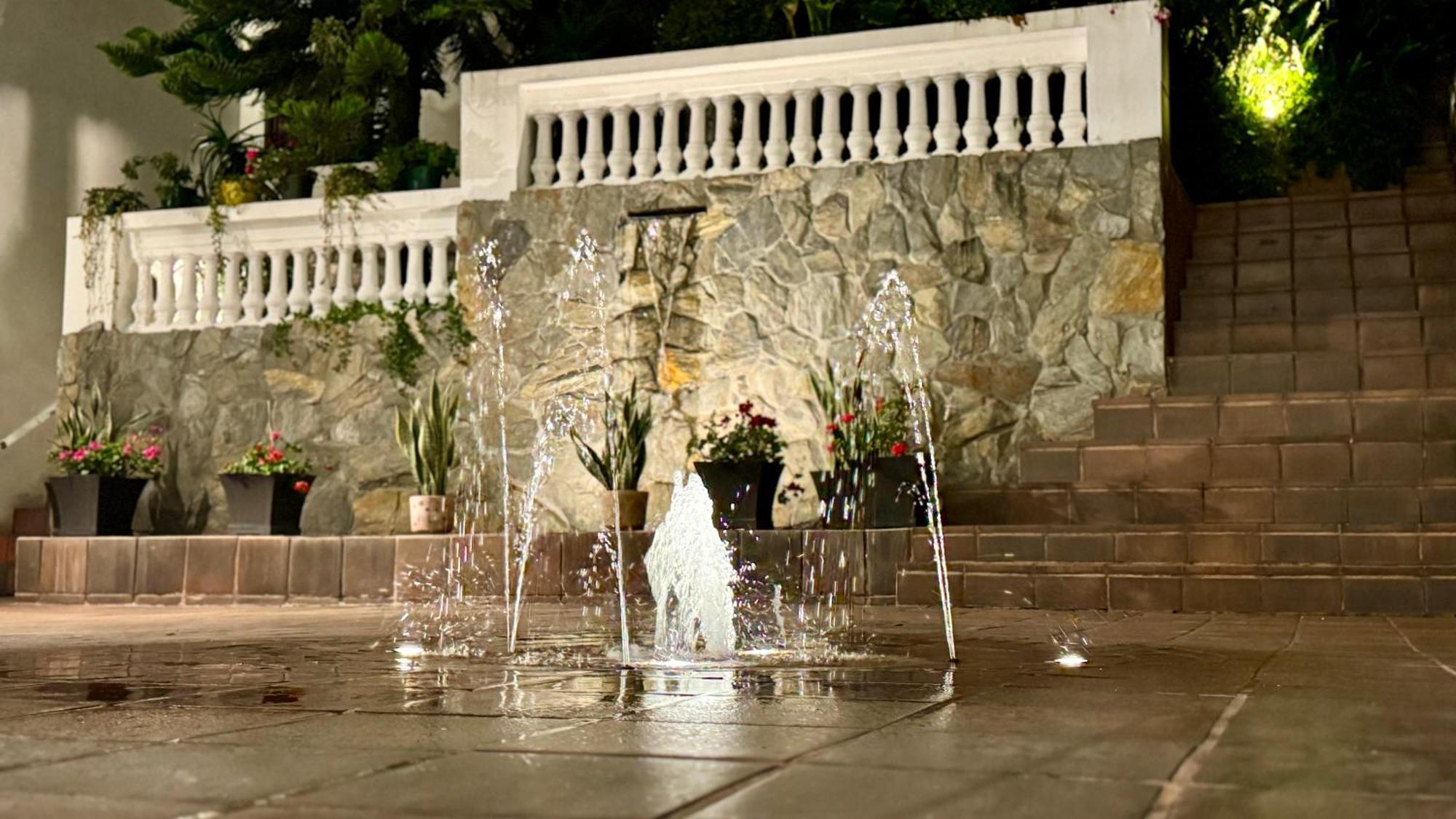 Vista Del Angel Hotel Boutique Quito Exterior photo