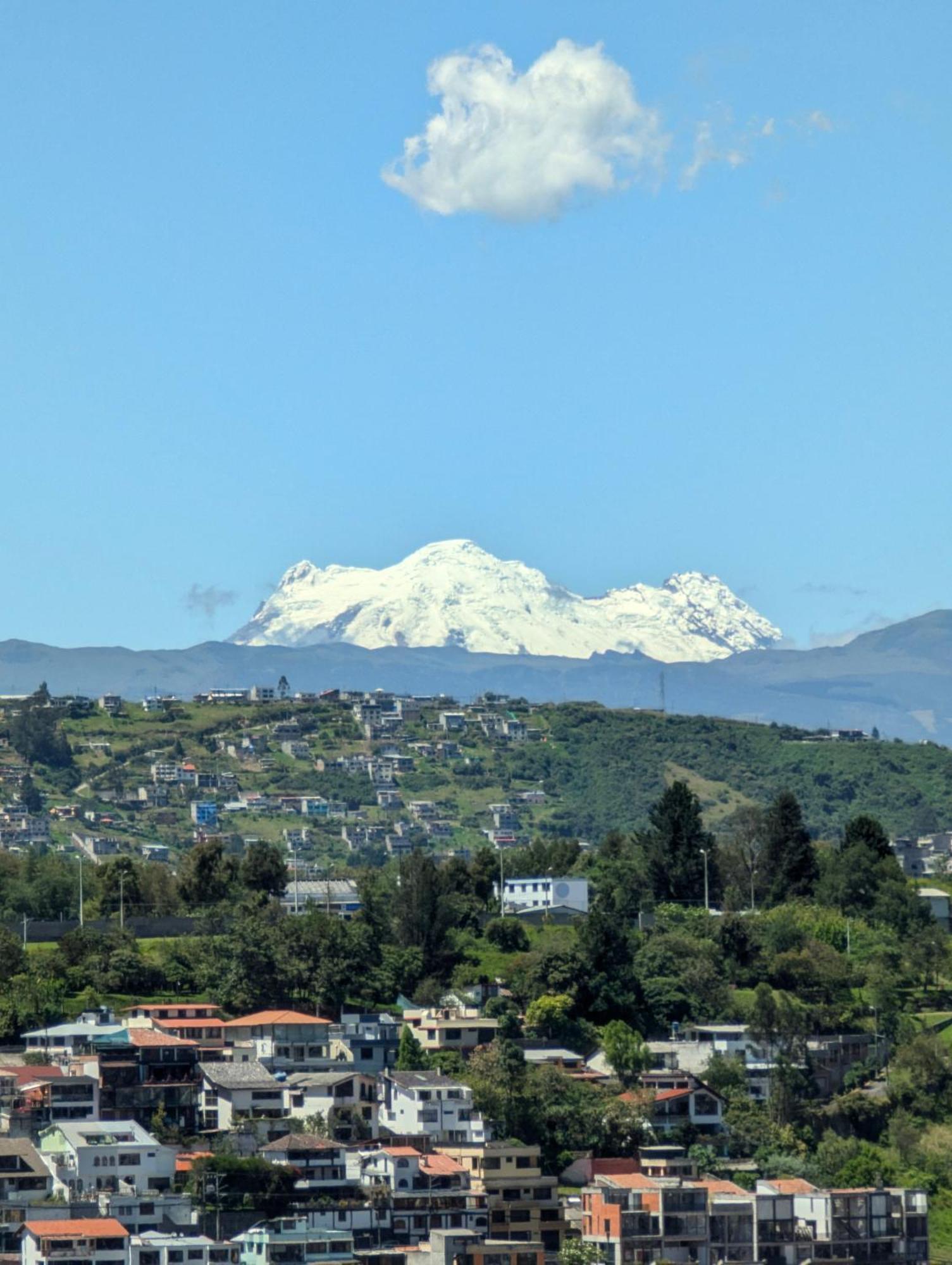 Vista Del Angel Hotel Boutique Quito Exterior photo